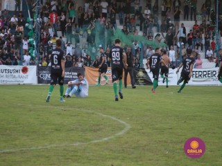 
<a style='margin-left: 5px;' class='btn btn-xs btn-social btn-facebook' href='https://www.facebook.com/sharer/sharer.php?u=https://boladovale.com.br/imgs/800-800-90/conteudo/fotos/1576/img4743.jpg' rel='popup' data-width='500' data-height='400'><i class='fa fa-facebook'></i>Compartilhar <span class='hidden-xs'>no Facebook</span>
</a> 
<a class='btn btn-default btn-xs' target='_blank' href='imgs/800-800-90/conteudo/fotos/1576/img4743.jpg'>
<span class='glyphicon glyphicon-cloud-download'></span> Salvar
</a> 
<span></span>