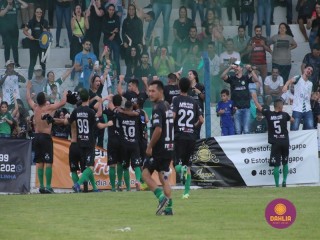 
<a style='margin-left: 5px;' class='btn btn-xs btn-social btn-facebook' href='https://www.facebook.com/sharer/sharer.php?u=https://boladovale.com.br/imgs/800-800-90/conteudo/fotos/1576/img4746.jpg' rel='popup' data-width='500' data-height='400'><i class='fa fa-facebook'></i>Compartilhar <span class='hidden-xs'>no Facebook</span>
</a> 
<a class='btn btn-default btn-xs' target='_blank' href='imgs/800-800-90/conteudo/fotos/1576/img4746.jpg'>
<span class='glyphicon glyphicon-cloud-download'></span> Salvar
</a> 
<span></span>