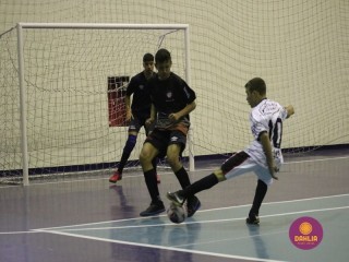 
<a style='margin-left: 5px;' class='btn btn-xs btn-social btn-facebook' href='https://www.facebook.com/sharer/sharer.php?u=https://boladovale.com.br/imgs/800-800-90/conteudo/fotos/1578/img5137.jpg' rel='popup' data-width='500' data-height='400'><i class='fa fa-facebook'></i>Compartilhar <span class='hidden-xs'>no Facebook</span>
</a> 
<a class='btn btn-default btn-xs' target='_blank' href='imgs/800-800-90/conteudo/fotos/1578/img5137.jpg'>
<span class='glyphicon glyphicon-cloud-download'></span> Salvar
</a> 
<span></span>