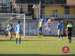 
<a style='margin-left: 5px;' class='btn btn-xs btn-social btn-facebook' href='https://www.facebook.com/sharer/sharer.php?u=https://boladovale.com.br/imgs/800-800-90/conteudo/fotos/1581/img8865.jpg' rel='popup' data-width='500' data-height='400'><i class='fa fa-facebook'></i>Compartilhar <span class='hidden-xs'>no Facebook</span>
</a> 
<a class='btn btn-default btn-xs' target='_blank' href='imgs/800-800-90/conteudo/fotos/1581/img8865.jpg'>
<span class='glyphicon glyphicon-cloud-download'></span> Salvar
</a> 
<span></span>