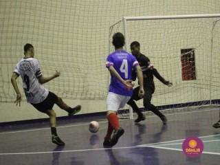 
<a style='margin-left: 5px;' class='btn btn-xs btn-social btn-facebook' href='https://www.facebook.com/sharer/sharer.php?u=https://boladovale.com.br/imgs/800-800-90/conteudo/fotos/1585/img5775.jpg' rel='popup' data-width='500' data-height='400'><i class='fa fa-facebook'></i>Compartilhar <span class='hidden-xs'>no Facebook</span>
</a> 
<a class='btn btn-default btn-xs' target='_blank' href='imgs/800-800-90/conteudo/fotos/1585/img5775.jpg'>
<span class='glyphicon glyphicon-cloud-download'></span> Salvar
</a> 
<span></span>