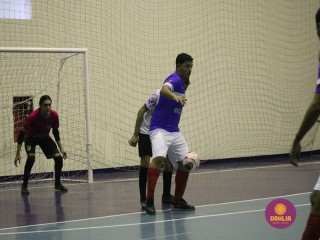 
<a style='margin-left: 5px;' class='btn btn-xs btn-social btn-facebook' href='https://www.facebook.com/sharer/sharer.php?u=https://boladovale.com.br/imgs/800-800-90/conteudo/fotos/1585/img5799.jpg' rel='popup' data-width='500' data-height='400'><i class='fa fa-facebook'></i>Compartilhar <span class='hidden-xs'>no Facebook</span>
</a> 
<a class='btn btn-default btn-xs' target='_blank' href='imgs/800-800-90/conteudo/fotos/1585/img5799.jpg'>
<span class='glyphicon glyphicon-cloud-download'></span> Salvar
</a> 
<span></span>