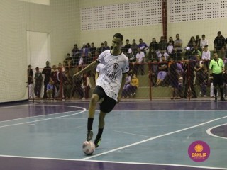 
<a style='margin-left: 5px;' class='btn btn-xs btn-social btn-facebook' href='https://www.facebook.com/sharer/sharer.php?u=https://boladovale.com.br/imgs/800-800-90/conteudo/fotos/1585/img5854.jpg' rel='popup' data-width='500' data-height='400'><i class='fa fa-facebook'></i>Compartilhar <span class='hidden-xs'>no Facebook</span>
</a> 
<a class='btn btn-default btn-xs' target='_blank' href='imgs/800-800-90/conteudo/fotos/1585/img5854.jpg'>
<span class='glyphicon glyphicon-cloud-download'></span> Salvar
</a> 
<span></span>