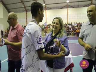 
<a style='margin-left: 5px;' class='btn btn-xs btn-social btn-facebook' href='https://www.facebook.com/sharer/sharer.php?u=https://boladovale.com.br/imgs/800-800-90/conteudo/fotos/1585/img5870.jpg' rel='popup' data-width='500' data-height='400'><i class='fa fa-facebook'></i>Compartilhar <span class='hidden-xs'>no Facebook</span>
</a> 
<a class='btn btn-default btn-xs' target='_blank' href='imgs/800-800-90/conteudo/fotos/1585/img5870.jpg'>
<span class='glyphicon glyphicon-cloud-download'></span> Salvar
</a> 
<span></span>