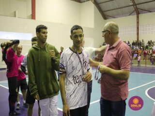 
<a style='margin-left: 5px;' class='btn btn-xs btn-social btn-facebook' href='https://www.facebook.com/sharer/sharer.php?u=https://boladovale.com.br/imgs/800-800-90/conteudo/fotos/1585/img5872.jpg' rel='popup' data-width='500' data-height='400'><i class='fa fa-facebook'></i>Compartilhar <span class='hidden-xs'>no Facebook</span>
</a> 
<a class='btn btn-default btn-xs' target='_blank' href='imgs/800-800-90/conteudo/fotos/1585/img5872.jpg'>
<span class='glyphicon glyphicon-cloud-download'></span> Salvar
</a> 
<span></span>