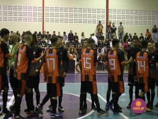 
<a style='margin-left: 5px;' class='btn btn-xs btn-social btn-facebook' href='https://www.facebook.com/sharer/sharer.php?u=https://boladovale.com.br/imgs/800-800-90/conteudo/fotos/1586/img5959.jpg' rel='popup' data-width='500' data-height='400'><i class='fa fa-facebook'></i>Compartilhar <span class='hidden-xs'>no Facebook</span>
</a> 
<a class='btn btn-default btn-xs' target='_blank' href='imgs/800-800-90/conteudo/fotos/1586/img5959.jpg'>
<span class='glyphicon glyphicon-cloud-download'></span> Salvar
</a> 
<span></span>