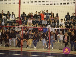 
<a style='margin-left: 5px;' class='btn btn-xs btn-social btn-facebook' href='https://www.facebook.com/sharer/sharer.php?u=https://boladovale.com.br/imgs/800-800-90/conteudo/fotos/1586/img5974.jpg' rel='popup' data-width='500' data-height='400'><i class='fa fa-facebook'></i>Compartilhar <span class='hidden-xs'>no Facebook</span>
</a> 
<a class='btn btn-default btn-xs' target='_blank' href='imgs/800-800-90/conteudo/fotos/1586/img5974.jpg'>
<span class='glyphicon glyphicon-cloud-download'></span> Salvar
</a> 
<span></span>