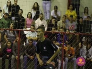 
<a style='margin-left: 5px;' class='btn btn-xs btn-social btn-facebook' href='https://www.facebook.com/sharer/sharer.php?u=https://boladovale.com.br/imgs/800-800-90/conteudo/fotos/1586/img6011.jpg' rel='popup' data-width='500' data-height='400'><i class='fa fa-facebook'></i>Compartilhar <span class='hidden-xs'>no Facebook</span>
</a> 
<a class='btn btn-default btn-xs' target='_blank' href='imgs/800-800-90/conteudo/fotos/1586/img6011.jpg'>
<span class='glyphicon glyphicon-cloud-download'></span> Salvar
</a> 
<span></span>