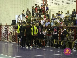 
<a style='margin-left: 5px;' class='btn btn-xs btn-social btn-facebook' href='https://www.facebook.com/sharer/sharer.php?u=https://boladovale.com.br/imgs/800-800-90/conteudo/fotos/1586/img6060.jpg' rel='popup' data-width='500' data-height='400'><i class='fa fa-facebook'></i>Compartilhar <span class='hidden-xs'>no Facebook</span>
</a> 
<a class='btn btn-default btn-xs' target='_blank' href='imgs/800-800-90/conteudo/fotos/1586/img6060.jpg'>
<span class='glyphicon glyphicon-cloud-download'></span> Salvar
</a> 
<span></span>