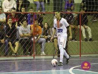 
<a style='margin-left: 5px;' class='btn btn-xs btn-social btn-facebook' href='https://www.facebook.com/sharer/sharer.php?u=https://boladovale.com.br/imgs/800-800-90/conteudo/fotos/1586/img6086.jpg' rel='popup' data-width='500' data-height='400'><i class='fa fa-facebook'></i>Compartilhar <span class='hidden-xs'>no Facebook</span>
</a> 
<a class='btn btn-default btn-xs' target='_blank' href='imgs/800-800-90/conteudo/fotos/1586/img6086.jpg'>
<span class='glyphicon glyphicon-cloud-download'></span> Salvar
</a> 
<span></span>