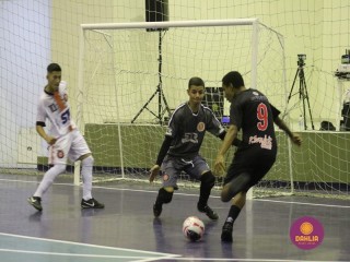 
<a style='margin-left: 5px;' class='btn btn-xs btn-social btn-facebook' href='https://www.facebook.com/sharer/sharer.php?u=https://boladovale.com.br/imgs/800-800-90/conteudo/fotos/1586/img6098.jpg' rel='popup' data-width='500' data-height='400'><i class='fa fa-facebook'></i>Compartilhar <span class='hidden-xs'>no Facebook</span>
</a> 
<a class='btn btn-default btn-xs' target='_blank' href='imgs/800-800-90/conteudo/fotos/1586/img6098.jpg'>
<span class='glyphicon glyphicon-cloud-download'></span> Salvar
</a> 
<span></span>