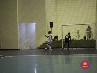
<a style='margin-left: 5px;' class='btn btn-xs btn-social btn-facebook' href='https://www.facebook.com/sharer/sharer.php?u=https://boladovale.com.br/imgs/800-800-90/conteudo/fotos/1586/img6184.jpg' rel='popup' data-width='500' data-height='400'><i class='fa fa-facebook'></i>Compartilhar <span class='hidden-xs'>no Facebook</span>
</a> 
<a class='btn btn-default btn-xs' target='_blank' href='imgs/800-800-90/conteudo/fotos/1586/img6184.jpg'>
<span class='glyphicon glyphicon-cloud-download'></span> Salvar
</a> 
<span></span>