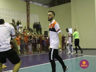 
<a style='margin-left: 5px;' class='btn btn-xs btn-social btn-facebook' href='https://www.facebook.com/sharer/sharer.php?u=https://boladovale.com.br/imgs/800-800-90/conteudo/fotos/1586/img6188.jpg' rel='popup' data-width='500' data-height='400'><i class='fa fa-facebook'></i>Compartilhar <span class='hidden-xs'>no Facebook</span>
</a> 
<a class='btn btn-default btn-xs' target='_blank' href='imgs/800-800-90/conteudo/fotos/1586/img6188.jpg'>
<span class='glyphicon glyphicon-cloud-download'></span> Salvar
</a> 
<span></span>