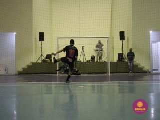 
<a style='margin-left: 5px;' class='btn btn-xs btn-social btn-facebook' href='https://www.facebook.com/sharer/sharer.php?u=https://boladovale.com.br/imgs/800-800-90/conteudo/fotos/1586/img6202.jpg' rel='popup' data-width='500' data-height='400'><i class='fa fa-facebook'></i>Compartilhar <span class='hidden-xs'>no Facebook</span>
</a> 
<a class='btn btn-default btn-xs' target='_blank' href='imgs/800-800-90/conteudo/fotos/1586/img6202.jpg'>
<span class='glyphicon glyphicon-cloud-download'></span> Salvar
</a> 
<span></span>