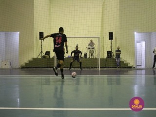 
<a style='margin-left: 5px;' class='btn btn-xs btn-social btn-facebook' href='https://www.facebook.com/sharer/sharer.php?u=https://boladovale.com.br/imgs/800-800-90/conteudo/fotos/1586/img6242.jpg' rel='popup' data-width='500' data-height='400'><i class='fa fa-facebook'></i>Compartilhar <span class='hidden-xs'>no Facebook</span>
</a> 
<a class='btn btn-default btn-xs' target='_blank' href='imgs/800-800-90/conteudo/fotos/1586/img6242.jpg'>
<span class='glyphicon glyphicon-cloud-download'></span> Salvar
</a> 
<span></span>