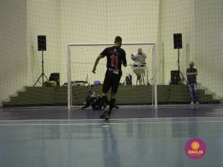 
<a style='margin-left: 5px;' class='btn btn-xs btn-social btn-facebook' href='https://www.facebook.com/sharer/sharer.php?u=https://boladovale.com.br/imgs/800-800-90/conteudo/fotos/1586/img6281.jpg' rel='popup' data-width='500' data-height='400'><i class='fa fa-facebook'></i>Compartilhar <span class='hidden-xs'>no Facebook</span>
</a> 
<a class='btn btn-default btn-xs' target='_blank' href='imgs/800-800-90/conteudo/fotos/1586/img6281.jpg'>
<span class='glyphicon glyphicon-cloud-download'></span> Salvar
</a> 
<span></span>