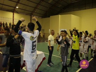 
<a style='margin-left: 5px;' class='btn btn-xs btn-social btn-facebook' href='https://www.facebook.com/sharer/sharer.php?u=https://boladovale.com.br/imgs/800-800-90/conteudo/fotos/1586/img6377.jpg' rel='popup' data-width='500' data-height='400'><i class='fa fa-facebook'></i>Compartilhar <span class='hidden-xs'>no Facebook</span>
</a> 
<a class='btn btn-default btn-xs' target='_blank' href='imgs/800-800-90/conteudo/fotos/1586/img6377.jpg'>
<span class='glyphicon glyphicon-cloud-download'></span> Salvar
</a> 
<span></span>