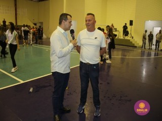 
<a style='margin-left: 5px;' class='btn btn-xs btn-social btn-facebook' href='https://www.facebook.com/sharer/sharer.php?u=https://boladovale.com.br/imgs/800-800-90/conteudo/fotos/1586/img6496.jpg' rel='popup' data-width='500' data-height='400'><i class='fa fa-facebook'></i>Compartilhar <span class='hidden-xs'>no Facebook</span>
</a> 
<a class='btn btn-default btn-xs' target='_blank' href='imgs/800-800-90/conteudo/fotos/1586/img6496.jpg'>
<span class='glyphicon glyphicon-cloud-download'></span> Salvar
</a> 
<span></span>