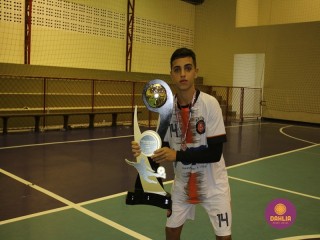 
<a style='margin-left: 5px;' class='btn btn-xs btn-social btn-facebook' href='https://www.facebook.com/sharer/sharer.php?u=https://boladovale.com.br/imgs/800-800-90/conteudo/fotos/1586/img6507.jpg' rel='popup' data-width='500' data-height='400'><i class='fa fa-facebook'></i>Compartilhar <span class='hidden-xs'>no Facebook</span>
</a> 
<a class='btn btn-default btn-xs' target='_blank' href='imgs/800-800-90/conteudo/fotos/1586/img6507.jpg'>
<span class='glyphicon glyphicon-cloud-download'></span> Salvar
</a> 
<span></span>