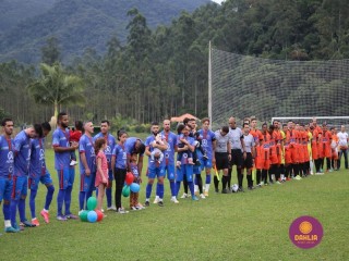 
<a style='margin-left: 5px;' class='btn btn-xs btn-social btn-facebook' href='https://www.facebook.com/sharer/sharer.php?u=https://boladovale.com.br/imgs/800-800-90/conteudo/fotos/1587/img6657.jpg' rel='popup' data-width='500' data-height='400'><i class='fa fa-facebook'></i>Compartilhar <span class='hidden-xs'>no Facebook</span>
</a> 
<a class='btn btn-default btn-xs' target='_blank' href='imgs/800-800-90/conteudo/fotos/1587/img6657.jpg'>
<span class='glyphicon glyphicon-cloud-download'></span> Salvar
</a> 
<span></span>