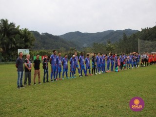 
<a style='margin-left: 5px;' class='btn btn-xs btn-social btn-facebook' href='https://www.facebook.com/sharer/sharer.php?u=https://boladovale.com.br/imgs/800-800-90/conteudo/fotos/1587/img6658.jpg' rel='popup' data-width='500' data-height='400'><i class='fa fa-facebook'></i>Compartilhar <span class='hidden-xs'>no Facebook</span>
</a> 
<a class='btn btn-default btn-xs' target='_blank' href='imgs/800-800-90/conteudo/fotos/1587/img6658.jpg'>
<span class='glyphicon glyphicon-cloud-download'></span> Salvar
</a> 
<span></span>
