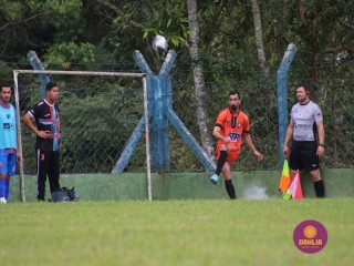 
<a style='margin-left: 5px;' class='btn btn-xs btn-social btn-facebook' href='https://www.facebook.com/sharer/sharer.php?u=https://boladovale.com.br/imgs/800-800-90/conteudo/fotos/1587/img6714.jpg' rel='popup' data-width='500' data-height='400'><i class='fa fa-facebook'></i>Compartilhar <span class='hidden-xs'>no Facebook</span>
</a> 
<a class='btn btn-default btn-xs' target='_blank' href='imgs/800-800-90/conteudo/fotos/1587/img6714.jpg'>
<span class='glyphicon glyphicon-cloud-download'></span> Salvar
</a> 
<span></span>
