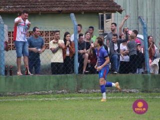
<a style='margin-left: 5px;' class='btn btn-xs btn-social btn-facebook' href='https://www.facebook.com/sharer/sharer.php?u=https://boladovale.com.br/imgs/800-800-90/conteudo/fotos/1587/img6784.jpg' rel='popup' data-width='500' data-height='400'><i class='fa fa-facebook'></i>Compartilhar <span class='hidden-xs'>no Facebook</span>
</a> 
<a class='btn btn-default btn-xs' target='_blank' href='imgs/800-800-90/conteudo/fotos/1587/img6784.jpg'>
<span class='glyphicon glyphicon-cloud-download'></span> Salvar
</a> 
<span></span>