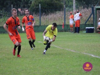 
<a style='margin-left: 5px;' class='btn btn-xs btn-social btn-facebook' href='https://www.facebook.com/sharer/sharer.php?u=https://boladovale.com.br/imgs/800-800-90/conteudo/fotos/1587/img6836.jpg' rel='popup' data-width='500' data-height='400'><i class='fa fa-facebook'></i>Compartilhar <span class='hidden-xs'>no Facebook</span>
</a> 
<a class='btn btn-default btn-xs' target='_blank' href='imgs/800-800-90/conteudo/fotos/1587/img6836.jpg'>
<span class='glyphicon glyphicon-cloud-download'></span> Salvar
</a> 
<span></span>