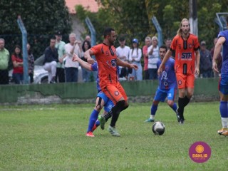 
<a style='margin-left: 5px;' class='btn btn-xs btn-social btn-facebook' href='https://www.facebook.com/sharer/sharer.php?u=https://boladovale.com.br/imgs/800-800-90/conteudo/fotos/1587/img6889.jpg' rel='popup' data-width='500' data-height='400'><i class='fa fa-facebook'></i>Compartilhar <span class='hidden-xs'>no Facebook</span>
</a> 
<a class='btn btn-default btn-xs' target='_blank' href='imgs/800-800-90/conteudo/fotos/1587/img6889.jpg'>
<span class='glyphicon glyphicon-cloud-download'></span> Salvar
</a> 
<span></span>