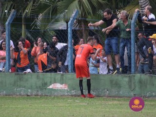 
<a style='margin-left: 5px;' class='btn btn-xs btn-social btn-facebook' href='https://www.facebook.com/sharer/sharer.php?u=https://boladovale.com.br/imgs/800-800-90/conteudo/fotos/1587/img6904.jpg' rel='popup' data-width='500' data-height='400'><i class='fa fa-facebook'></i>Compartilhar <span class='hidden-xs'>no Facebook</span>
</a> 
<a class='btn btn-default btn-xs' target='_blank' href='imgs/800-800-90/conteudo/fotos/1587/img6904.jpg'>
<span class='glyphicon glyphicon-cloud-download'></span> Salvar
</a> 
<span></span>