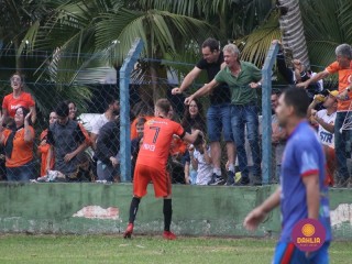 
<a style='margin-left: 5px;' class='btn btn-xs btn-social btn-facebook' href='https://www.facebook.com/sharer/sharer.php?u=https://boladovale.com.br/imgs/800-800-90/conteudo/fotos/1587/img6905.jpg' rel='popup' data-width='500' data-height='400'><i class='fa fa-facebook'></i>Compartilhar <span class='hidden-xs'>no Facebook</span>
</a> 
<a class='btn btn-default btn-xs' target='_blank' href='imgs/800-800-90/conteudo/fotos/1587/img6905.jpg'>
<span class='glyphicon glyphicon-cloud-download'></span> Salvar
</a> 
<span></span>