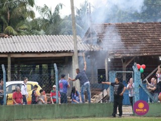 
<a style='margin-left: 5px;' class='btn btn-xs btn-social btn-facebook' href='https://www.facebook.com/sharer/sharer.php?u=https://boladovale.com.br/imgs/800-800-90/conteudo/fotos/1587/img6920.jpg' rel='popup' data-width='500' data-height='400'><i class='fa fa-facebook'></i>Compartilhar <span class='hidden-xs'>no Facebook</span>
</a> 
<a class='btn btn-default btn-xs' target='_blank' href='imgs/800-800-90/conteudo/fotos/1587/img6920.jpg'>
<span class='glyphicon glyphicon-cloud-download'></span> Salvar
</a> 
<span></span>