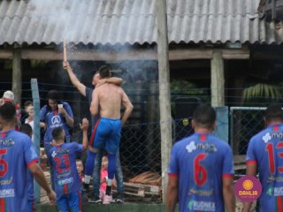 
<a style='margin-left: 5px;' class='btn btn-xs btn-social btn-facebook' href='https://www.facebook.com/sharer/sharer.php?u=https://boladovale.com.br/imgs/800-800-90/conteudo/fotos/1587/img6960.jpg' rel='popup' data-width='500' data-height='400'><i class='fa fa-facebook'></i>Compartilhar <span class='hidden-xs'>no Facebook</span>
</a> 
<a class='btn btn-default btn-xs' target='_blank' href='imgs/800-800-90/conteudo/fotos/1587/img6960.jpg'>
<span class='glyphicon glyphicon-cloud-download'></span> Salvar
</a> 
<span></span>