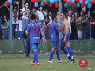 
<a style='margin-left: 5px;' class='btn btn-xs btn-social btn-facebook' href='https://www.facebook.com/sharer/sharer.php?u=https://boladovale.com.br/imgs/800-800-90/conteudo/fotos/1587/img6970.jpg' rel='popup' data-width='500' data-height='400'><i class='fa fa-facebook'></i>Compartilhar <span class='hidden-xs'>no Facebook</span>
</a> 
<a class='btn btn-default btn-xs' target='_blank' href='imgs/800-800-90/conteudo/fotos/1587/img6970.jpg'>
<span class='glyphicon glyphicon-cloud-download'></span> Salvar
</a> 
<span></span>
