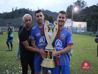
<a style='margin-left: 5px;' class='btn btn-xs btn-social btn-facebook' href='https://www.facebook.com/sharer/sharer.php?u=https://boladovale.com.br/imgs/800-800-90/conteudo/fotos/1588/img7162.jpg' rel='popup' data-width='500' data-height='400'><i class='fa fa-facebook'></i>Compartilhar <span class='hidden-xs'>no Facebook</span>
</a> 
<a class='btn btn-default btn-xs' target='_blank' href='imgs/800-800-90/conteudo/fotos/1588/img7162.jpg'>
<span class='glyphicon glyphicon-cloud-download'></span> Salvar
</a> 
<span></span>