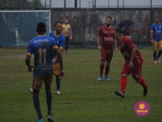 
<a style='margin-left: 5px;' class='btn btn-xs btn-social btn-facebook' href='https://www.facebook.com/sharer/sharer.php?u=https://boladovale.com.br/imgs/800-800-90/conteudo/fotos/1589/img9588.jpg' rel='popup' data-width='500' data-height='400'><i class='fa fa-facebook'></i>Compartilhar <span class='hidden-xs'>no Facebook</span>
</a> 
<a class='btn btn-default btn-xs' target='_blank' href='imgs/800-800-90/conteudo/fotos/1589/img9588.jpg'>
<span class='glyphicon glyphicon-cloud-download'></span> Salvar
</a> 
<span></span>