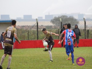 
<a style='margin-left: 5px;' class='btn btn-xs btn-social btn-facebook' href='https://www.facebook.com/sharer/sharer.php?u=https://boladovale.com.br/imgs/800-800-90/conteudo/fotos/1590/img9395.jpg' rel='popup' data-width='500' data-height='400'><i class='fa fa-facebook'></i>Compartilhar <span class='hidden-xs'>no Facebook</span>
</a> 
<a class='btn btn-default btn-xs' target='_blank' href='imgs/800-800-90/conteudo/fotos/1590/img9395.jpg'>
<span class='glyphicon glyphicon-cloud-download'></span> Salvar
</a> 
<span></span>
