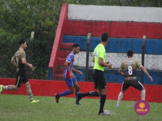 
<a style='margin-left: 5px;' class='btn btn-xs btn-social btn-facebook' href='https://www.facebook.com/sharer/sharer.php?u=https://boladovale.com.br/imgs/800-800-90/conteudo/fotos/1590/img9403.jpg' rel='popup' data-width='500' data-height='400'><i class='fa fa-facebook'></i>Compartilhar <span class='hidden-xs'>no Facebook</span>
</a> 
<a class='btn btn-default btn-xs' target='_blank' href='imgs/800-800-90/conteudo/fotos/1590/img9403.jpg'>
<span class='glyphicon glyphicon-cloud-download'></span> Salvar
</a> 
<span></span>