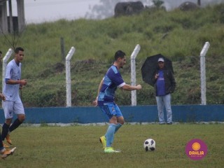 
<a style='margin-left: 5px;' class='btn btn-xs btn-social btn-facebook' href='https://www.facebook.com/sharer/sharer.php?u=https://boladovale.com.br/imgs/800-800-90/conteudo/fotos/1591/img7264.jpg' rel='popup' data-width='500' data-height='400'><i class='fa fa-facebook'></i>Compartilhar <span class='hidden-xs'>no Facebook</span>
</a> 
<a class='btn btn-default btn-xs' target='_blank' href='imgs/800-800-90/conteudo/fotos/1591/img7264.jpg'>
<span class='glyphicon glyphicon-cloud-download'></span> Salvar
</a> 
<span></span>