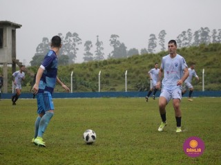 
<a style='margin-left: 5px;' class='btn btn-xs btn-social btn-facebook' href='https://www.facebook.com/sharer/sharer.php?u=https://boladovale.com.br/imgs/800-800-90/conteudo/fotos/1591/img7324.jpg' rel='popup' data-width='500' data-height='400'><i class='fa fa-facebook'></i>Compartilhar <span class='hidden-xs'>no Facebook</span>
</a> 
<a class='btn btn-default btn-xs' target='_blank' href='imgs/800-800-90/conteudo/fotos/1591/img7324.jpg'>
<span class='glyphicon glyphicon-cloud-download'></span> Salvar
</a> 
<span></span>