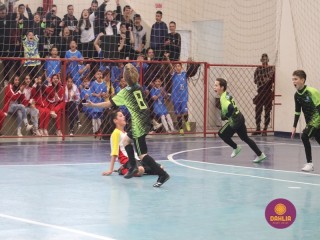 
<a style='margin-left: 5px;' class='btn btn-xs btn-social btn-facebook' href='https://www.facebook.com/sharer/sharer.php?u=https://boladovale.com.br/imgs/800-800-90/conteudo/fotos/1592/img7494.jpg' rel='popup' data-width='500' data-height='400'><i class='fa fa-facebook'></i>Compartilhar <span class='hidden-xs'>no Facebook</span>
</a> 
<a class='btn btn-default btn-xs' target='_blank' href='imgs/800-800-90/conteudo/fotos/1592/img7494.jpg'>
<span class='glyphicon glyphicon-cloud-download'></span> Salvar
</a> 
<span></span>