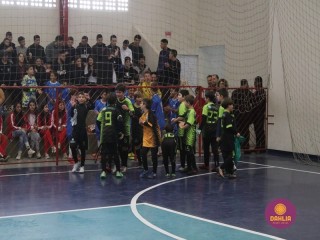
<a style='margin-left: 5px;' class='btn btn-xs btn-social btn-facebook' href='https://www.facebook.com/sharer/sharer.php?u=https://boladovale.com.br/imgs/800-800-90/conteudo/fotos/1592/img7533.jpg' rel='popup' data-width='500' data-height='400'><i class='fa fa-facebook'></i>Compartilhar <span class='hidden-xs'>no Facebook</span>
</a> 
<a class='btn btn-default btn-xs' target='_blank' href='imgs/800-800-90/conteudo/fotos/1592/img7533.jpg'>
<span class='glyphicon glyphicon-cloud-download'></span> Salvar
</a> 
<span></span>