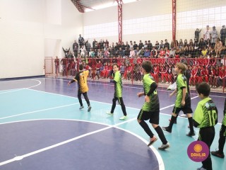 
<a style='margin-left: 5px;' class='btn btn-xs btn-social btn-facebook' href='https://www.facebook.com/sharer/sharer.php?u=https://boladovale.com.br/imgs/800-800-90/conteudo/fotos/1592/img7535.jpg' rel='popup' data-width='500' data-height='400'><i class='fa fa-facebook'></i>Compartilhar <span class='hidden-xs'>no Facebook</span>
</a> 
<a class='btn btn-default btn-xs' target='_blank' href='imgs/800-800-90/conteudo/fotos/1592/img7535.jpg'>
<span class='glyphicon glyphicon-cloud-download'></span> Salvar
</a> 
<span></span>
