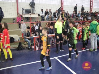 
<a style='margin-left: 5px;' class='btn btn-xs btn-social btn-facebook' href='https://www.facebook.com/sharer/sharer.php?u=https://boladovale.com.br/imgs/800-800-90/conteudo/fotos/1592/img7540.jpg' rel='popup' data-width='500' data-height='400'><i class='fa fa-facebook'></i>Compartilhar <span class='hidden-xs'>no Facebook</span>
</a> 
<a class='btn btn-default btn-xs' target='_blank' href='imgs/800-800-90/conteudo/fotos/1592/img7540.jpg'>
<span class='glyphicon glyphicon-cloud-download'></span> Salvar
</a> 
<span></span>