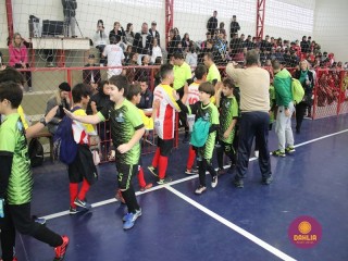 
<a style='margin-left: 5px;' class='btn btn-xs btn-social btn-facebook' href='https://www.facebook.com/sharer/sharer.php?u=https://boladovale.com.br/imgs/800-800-90/conteudo/fotos/1592/img7550.jpg' rel='popup' data-width='500' data-height='400'><i class='fa fa-facebook'></i>Compartilhar <span class='hidden-xs'>no Facebook</span>
</a> 
<a class='btn btn-default btn-xs' target='_blank' href='imgs/800-800-90/conteudo/fotos/1592/img7550.jpg'>
<span class='glyphicon glyphicon-cloud-download'></span> Salvar
</a> 
<span></span>