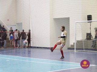 
<a style='margin-left: 5px;' class='btn btn-xs btn-social btn-facebook' href='https://www.facebook.com/sharer/sharer.php?u=https://boladovale.com.br/imgs/800-800-90/conteudo/fotos/1592/img7573.jpg' rel='popup' data-width='500' data-height='400'><i class='fa fa-facebook'></i>Compartilhar <span class='hidden-xs'>no Facebook</span>
</a> 
<a class='btn btn-default btn-xs' target='_blank' href='imgs/800-800-90/conteudo/fotos/1592/img7573.jpg'>
<span class='glyphicon glyphicon-cloud-download'></span> Salvar
</a> 
<span></span>