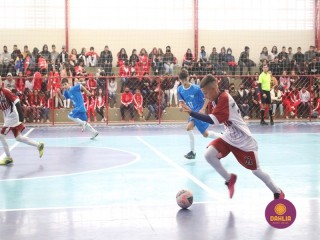 
<a style='margin-left: 5px;' class='btn btn-xs btn-social btn-facebook' href='https://www.facebook.com/sharer/sharer.php?u=https://boladovale.com.br/imgs/800-800-90/conteudo/fotos/1592/img7595.jpg' rel='popup' data-width='500' data-height='400'><i class='fa fa-facebook'></i>Compartilhar <span class='hidden-xs'>no Facebook</span>
</a> 
<a class='btn btn-default btn-xs' target='_blank' href='imgs/800-800-90/conteudo/fotos/1592/img7595.jpg'>
<span class='glyphicon glyphicon-cloud-download'></span> Salvar
</a> 
<span></span>