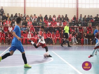 
<a style='margin-left: 5px;' class='btn btn-xs btn-social btn-facebook' href='https://www.facebook.com/sharer/sharer.php?u=https://boladovale.com.br/imgs/800-800-90/conteudo/fotos/1592/img7606.jpg' rel='popup' data-width='500' data-height='400'><i class='fa fa-facebook'></i>Compartilhar <span class='hidden-xs'>no Facebook</span>
</a> 
<a class='btn btn-default btn-xs' target='_blank' href='imgs/800-800-90/conteudo/fotos/1592/img7606.jpg'>
<span class='glyphicon glyphicon-cloud-download'></span> Salvar
</a> 
<span></span>