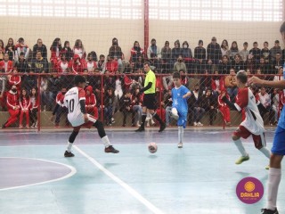 
<a style='margin-left: 5px;' class='btn btn-xs btn-social btn-facebook' href='https://www.facebook.com/sharer/sharer.php?u=https://boladovale.com.br/imgs/800-800-90/conteudo/fotos/1592/img7625.jpg' rel='popup' data-width='500' data-height='400'><i class='fa fa-facebook'></i>Compartilhar <span class='hidden-xs'>no Facebook</span>
</a> 
<a class='btn btn-default btn-xs' target='_blank' href='imgs/800-800-90/conteudo/fotos/1592/img7625.jpg'>
<span class='glyphicon glyphicon-cloud-download'></span> Salvar
</a> 
<span></span>