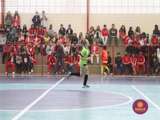 
<a style='margin-left: 5px;' class='btn btn-xs btn-social btn-facebook' href='https://www.facebook.com/sharer/sharer.php?u=https://boladovale.com.br/imgs/800-800-90/conteudo/fotos/1592/img7645.jpg' rel='popup' data-width='500' data-height='400'><i class='fa fa-facebook'></i>Compartilhar <span class='hidden-xs'>no Facebook</span>
</a> 
<a class='btn btn-default btn-xs' target='_blank' href='imgs/800-800-90/conteudo/fotos/1592/img7645.jpg'>
<span class='glyphicon glyphicon-cloud-download'></span> Salvar
</a> 
<span></span>